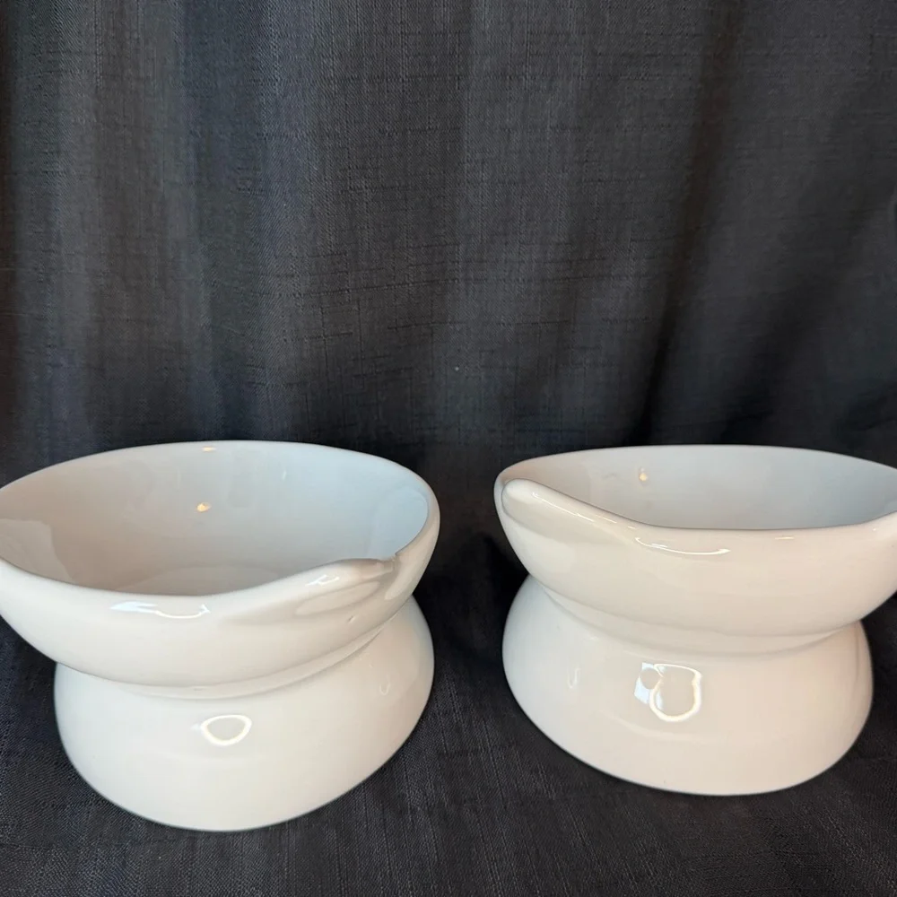 Park Life Design Matching White Cat Ceramic Bowl Set - 1 1/2 Cup Each.